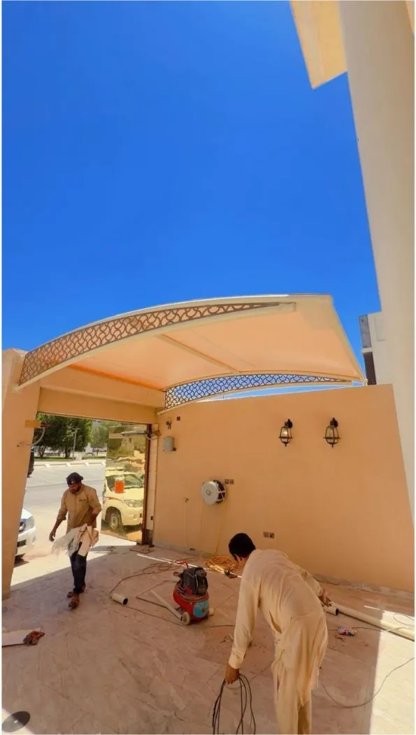 مظلات سيارات مزخرفة